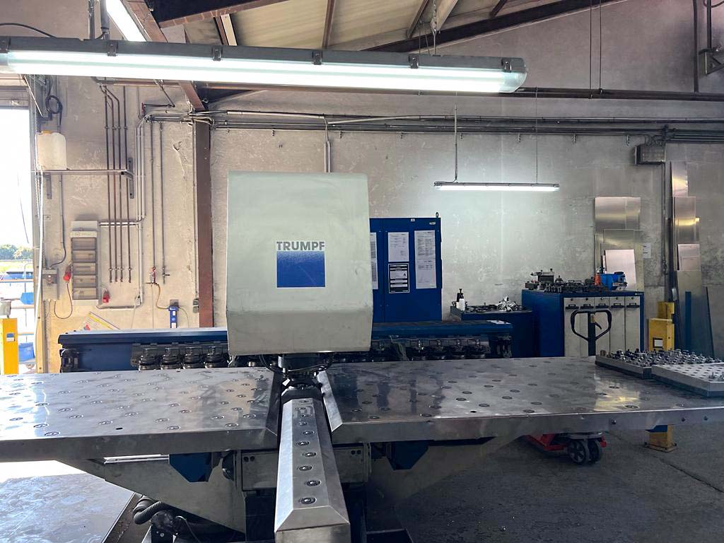 Used Trumpf Trumatic 200 - Punching Machine - 1998