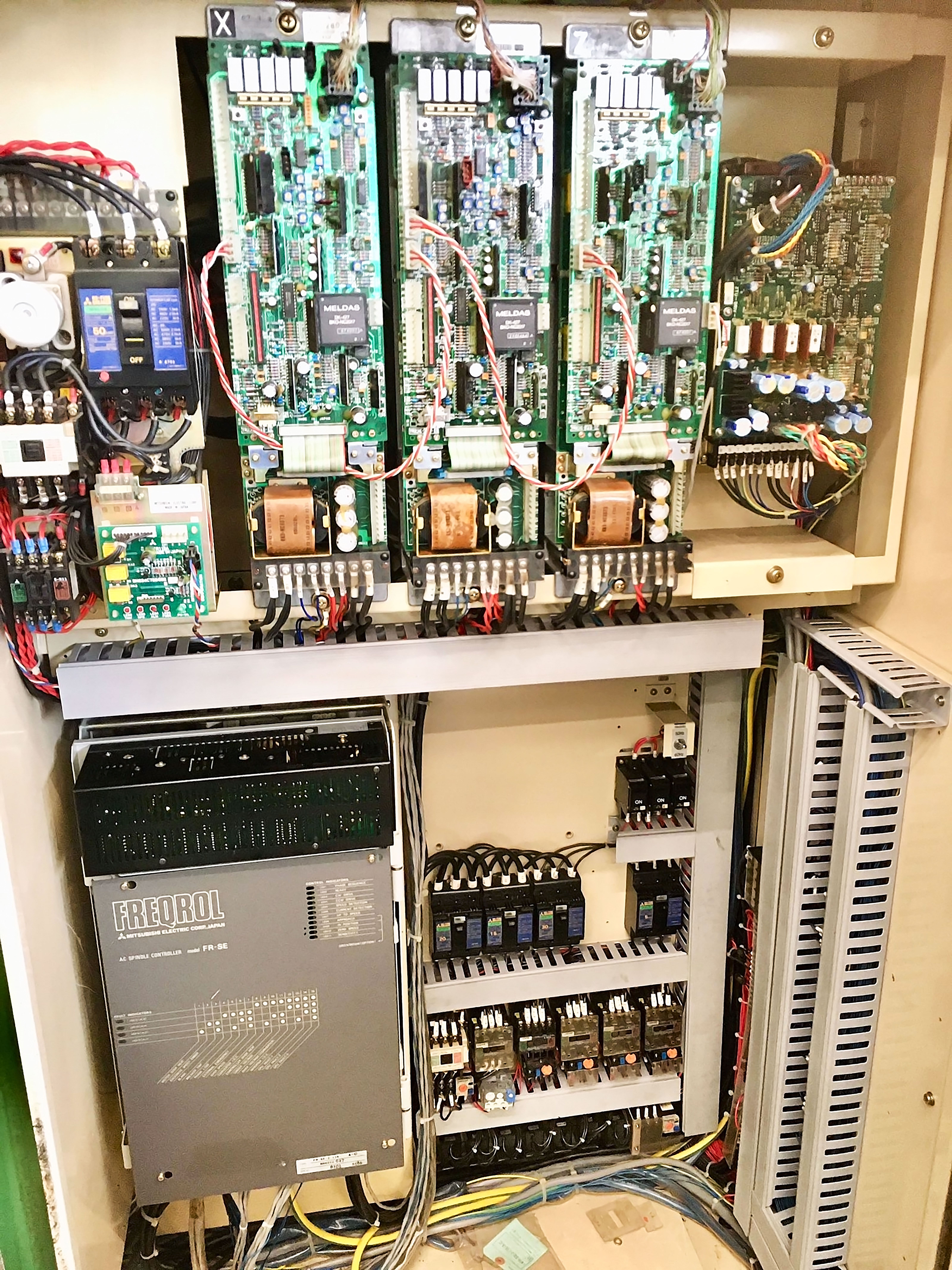 Used Mazak Microcenter H12n - CNC Machining Center - 1988