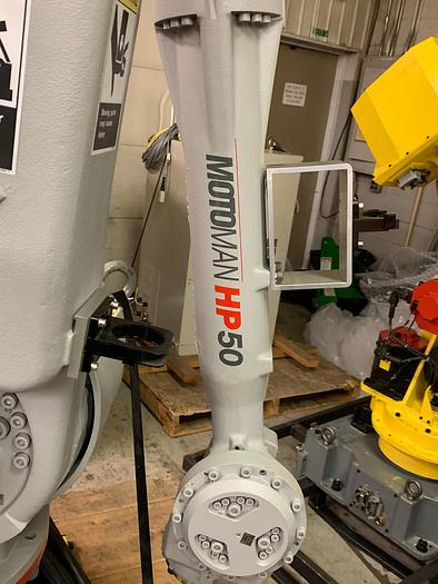 Used MOTOMAN UP50N (HP50) 50KG X 2046MM REACH 6 AXIS CNC ROBOT WITH NX100 CONTROL