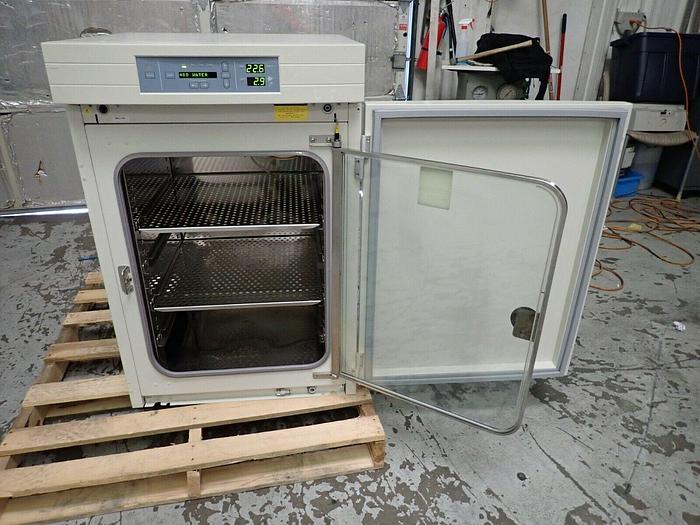 Used Forma Scientific Model 3110 HEPA Series II CO2 Water Jacketed Incubator