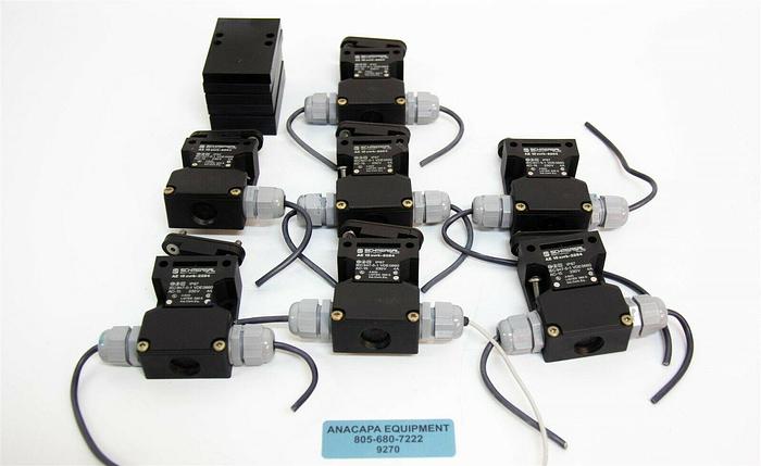 Used SCHMERSAL Safety Switch AZ15ZVRK-2254 Light Key Re. Lot of 7 total. Used (9270)K