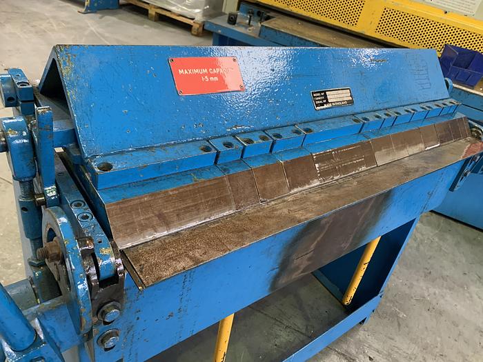 Used Walton 1000mm x 1.5mm box and pan folder