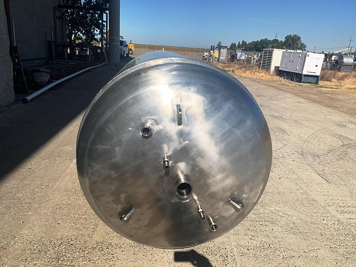 Used Tank, 600 Gallon, S/st, Jkt, DT/DB, 48" x 64", D #S743974