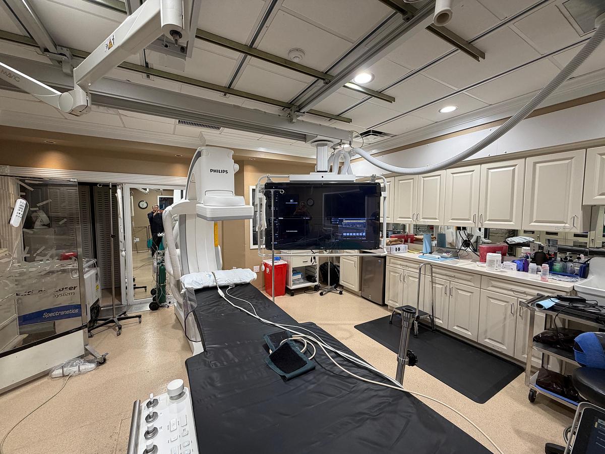 Used 2020 Philips Azurion 3