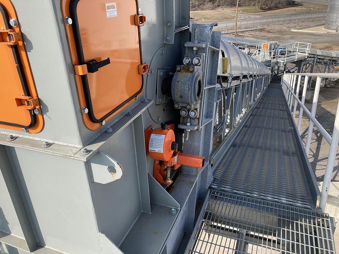 Used Used Radial Stacker system