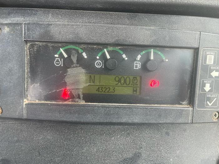 Used 2011 JOHN DEERE 310SJ