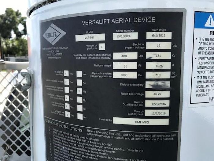 Used Versalift VST36I-MH 41ft Bucket Boom on a 2016 Ford F550 4x4 Reg Cab Truck - C605105