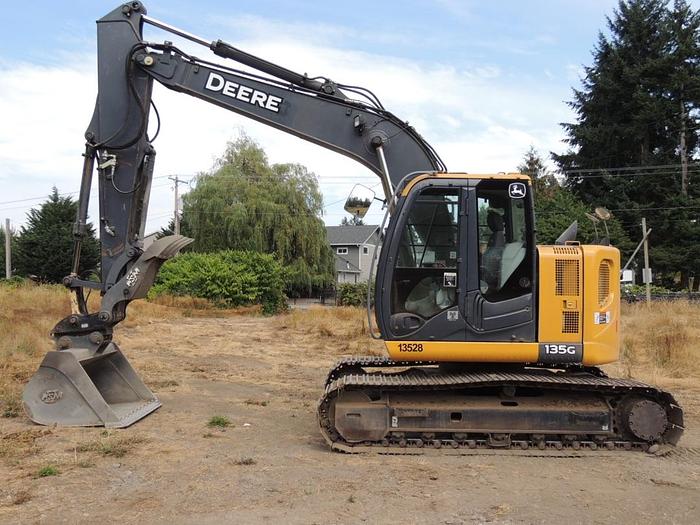 Used 2018 DEERE 135G