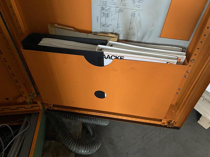 Gebraucht CNC Werkzeugschleifmaschine SAACKE UWIA-CNC