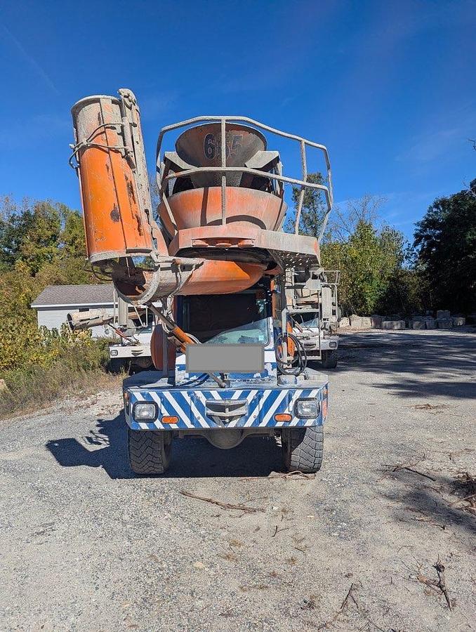 Used 2008 Oshkosh Front Discharge