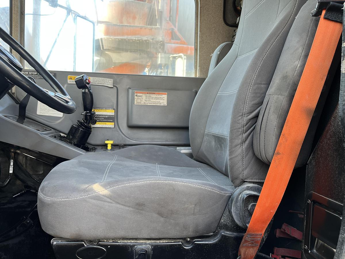 Used (2) 2015 Oshkosh Tri-Axle #16