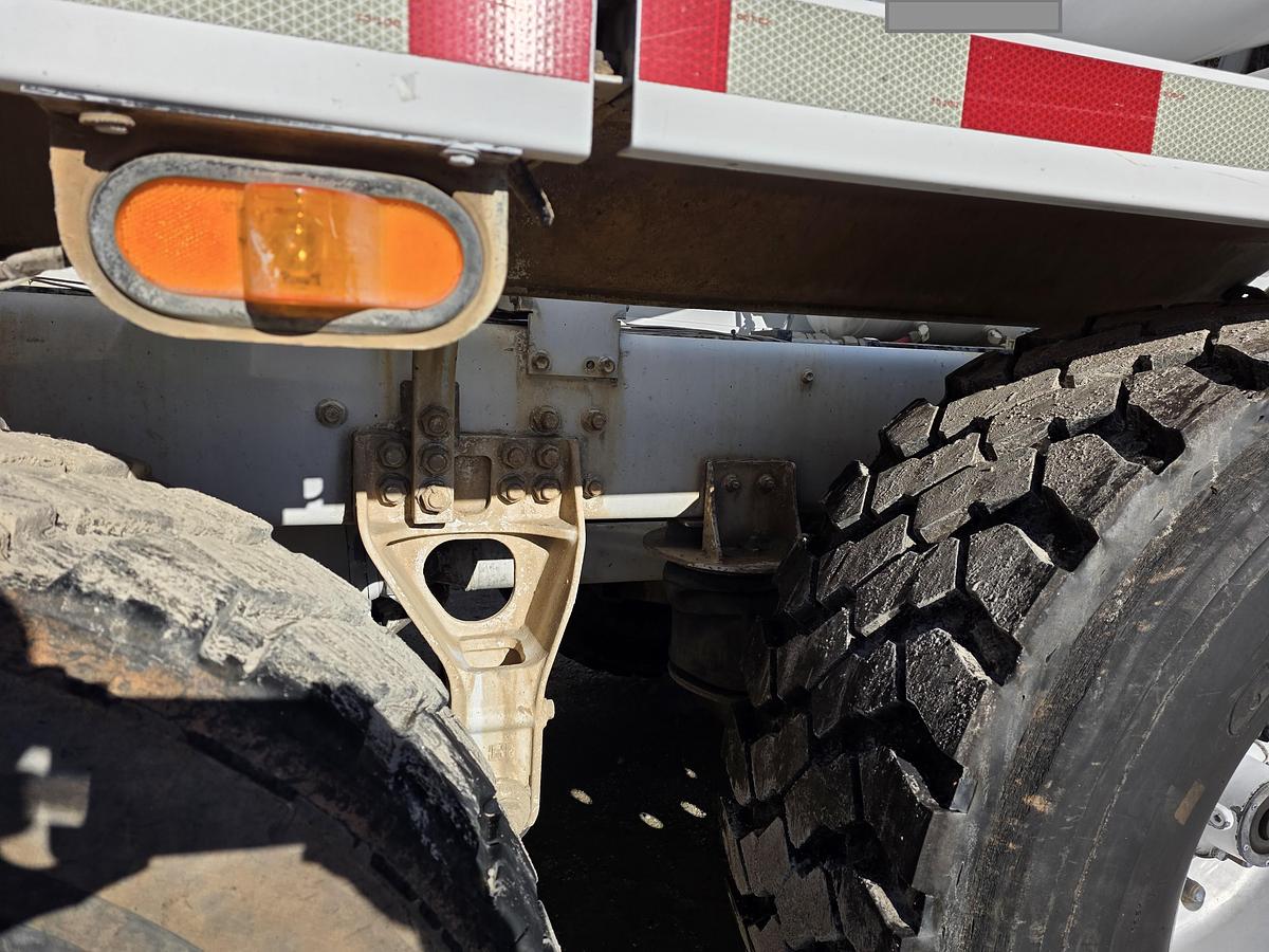 Used (2) 2015 Oshkosh Tri-Axle #15