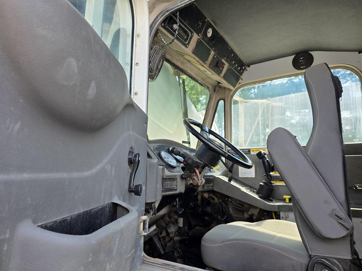 Used (2) 2016 AND (1) 2015 OSHKOSH TRIAXLE MIXERS! THESE ARE SISTER TRUCKS AND ARE READY FOR WORK TODAY!!