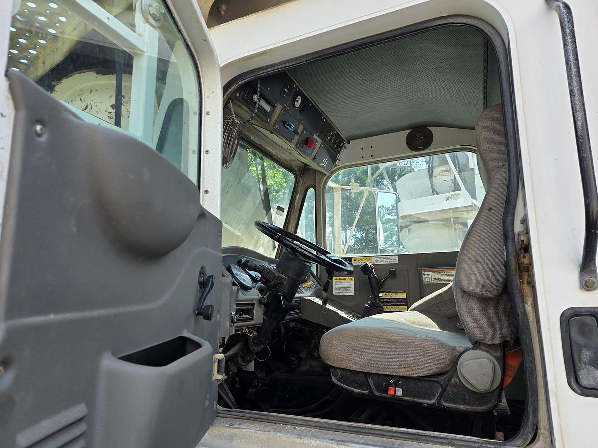 Used (2) 2016 AND (1) 2015 OSHKOSH TRIAXLE MIXERS! THESE ARE SISTER TRUCKS AND ARE READY FOR WORK TODAY!!