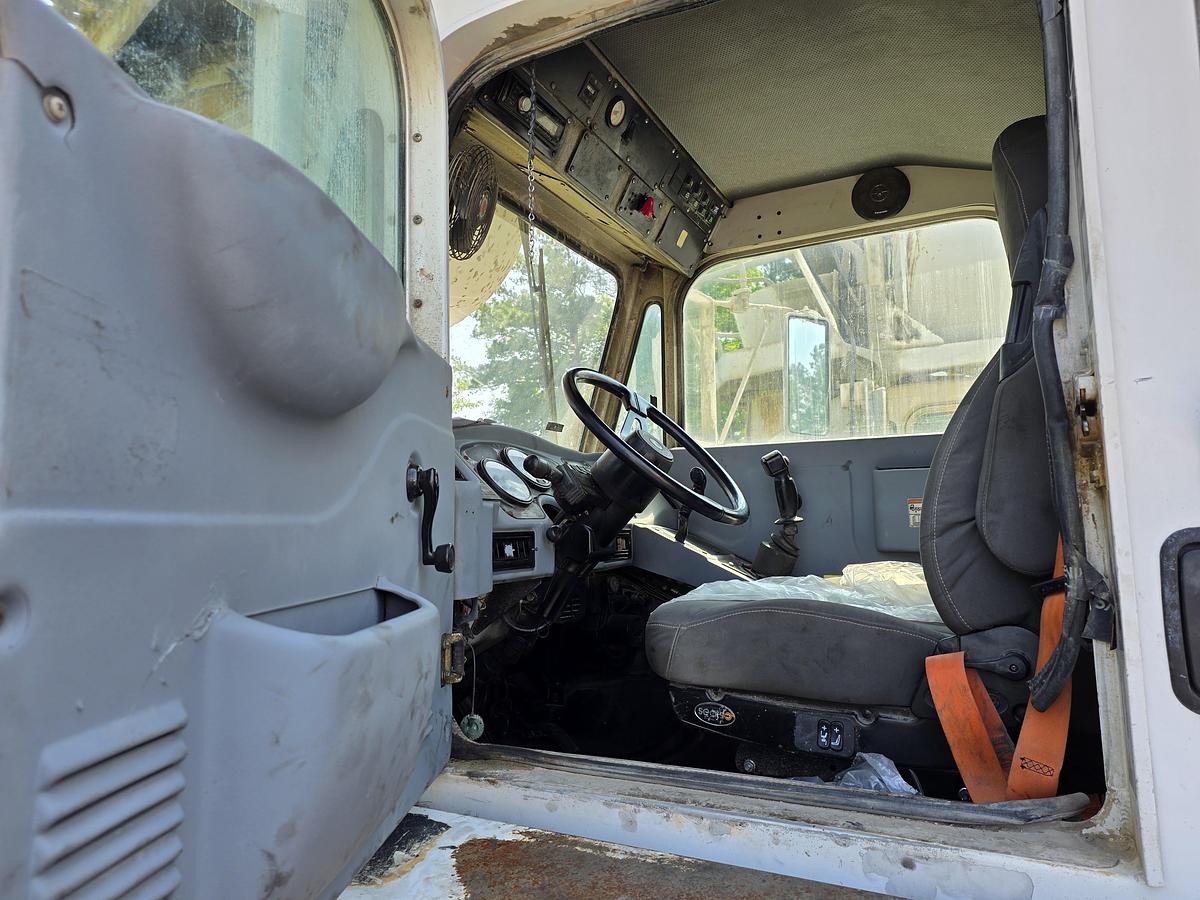 Used (2) 2016 AND (1) 2015 OSHKOSH TRIAXLE MIXERS! THESE ARE SISTER TRUCKS AND ARE READY FOR WORK TODAY!!