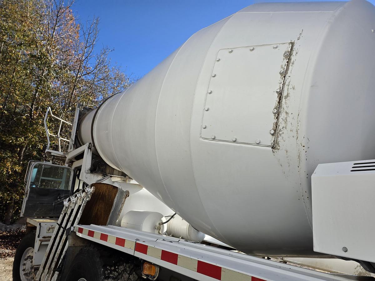 Used (2) 2015 Oshkosh Tri-Axle #15