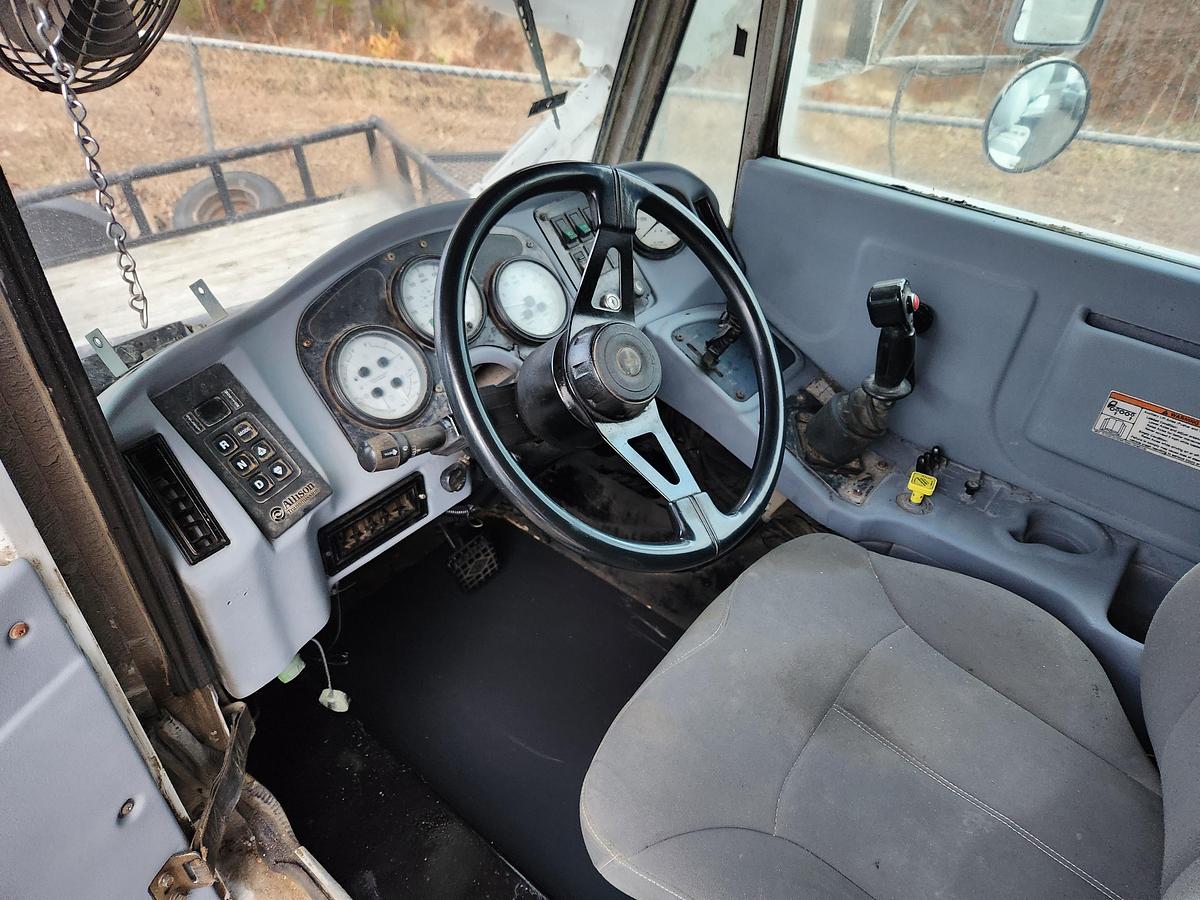 Used (2) 2016 AND (1) 2015 OSHKOSH TRIAXLE MIXERS! THESE ARE SISTER TRUCKS AND ARE READY FOR WORK TODAY!!