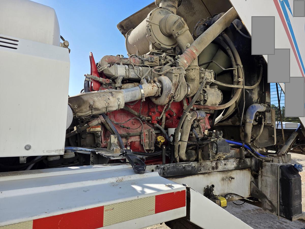 Used (2) 2015 Oshkosh Tri-Axle #15