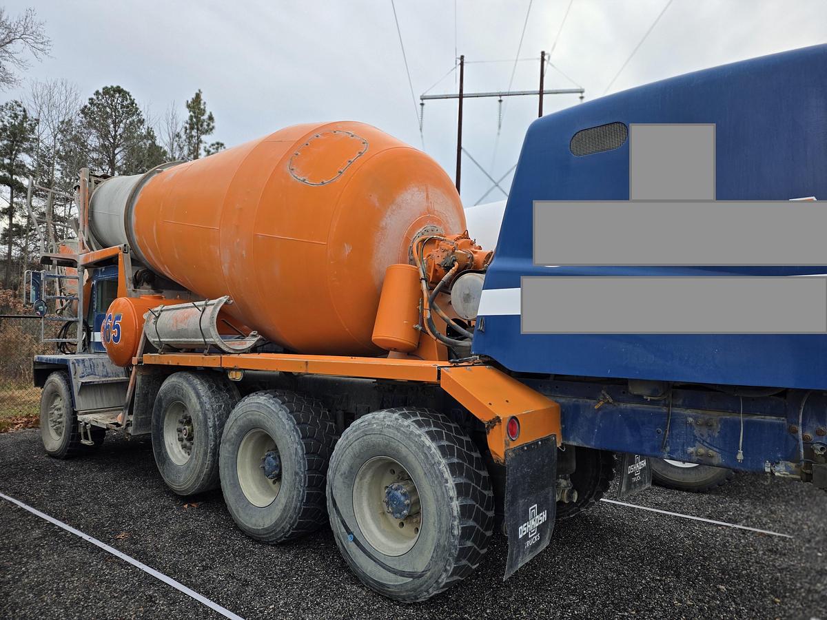 Used 2008 Oshkosh Front Discharge