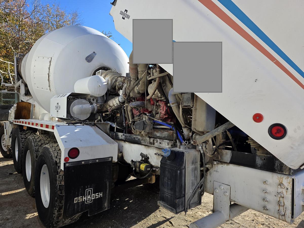 Used (2) 2015 Oshkosh Tri-Axle #16