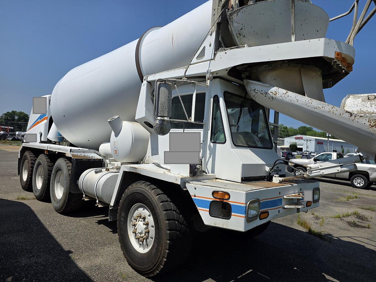 Used (2) 2016 AND (1) 2015 OSHKOSH TRIAXLE MIXERS! THESE ARE SISTER TRUCKS AND ARE READY FOR WORK TODAY!!