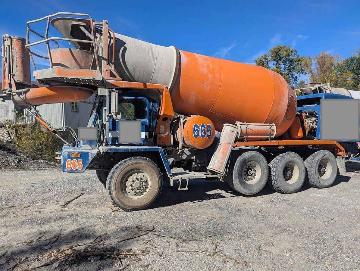 Used 2008 Oshkosh Front Discharge