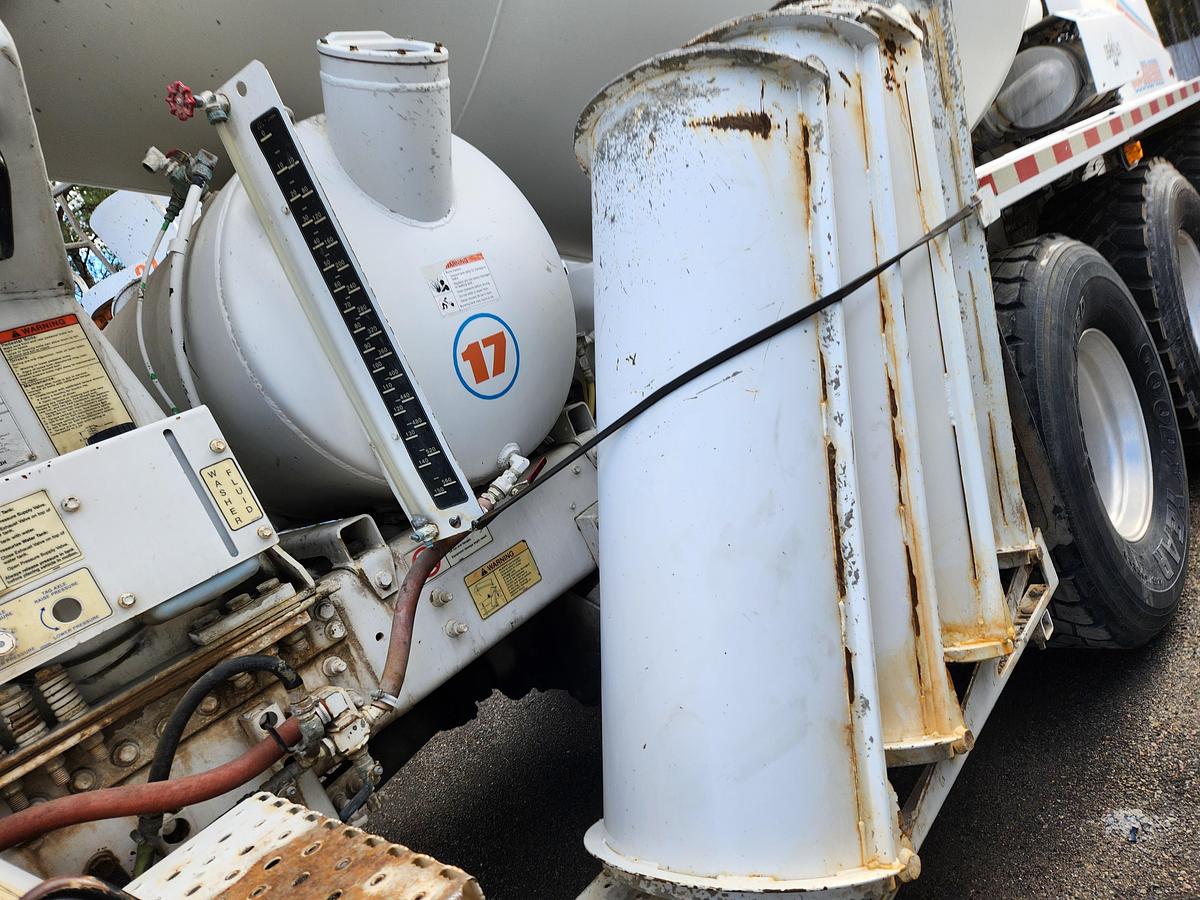 Used (2) 2016 AND (1) 2015 OSHKOSH TRIAXLE MIXERS! THESE ARE SISTER TRUCKS AND ARE READY FOR WORK TODAY!!