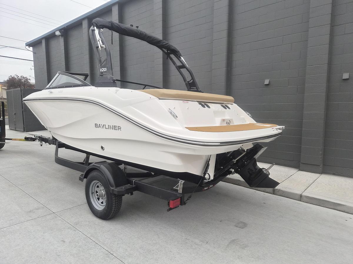 2026 Bayliner V20i Bowrider