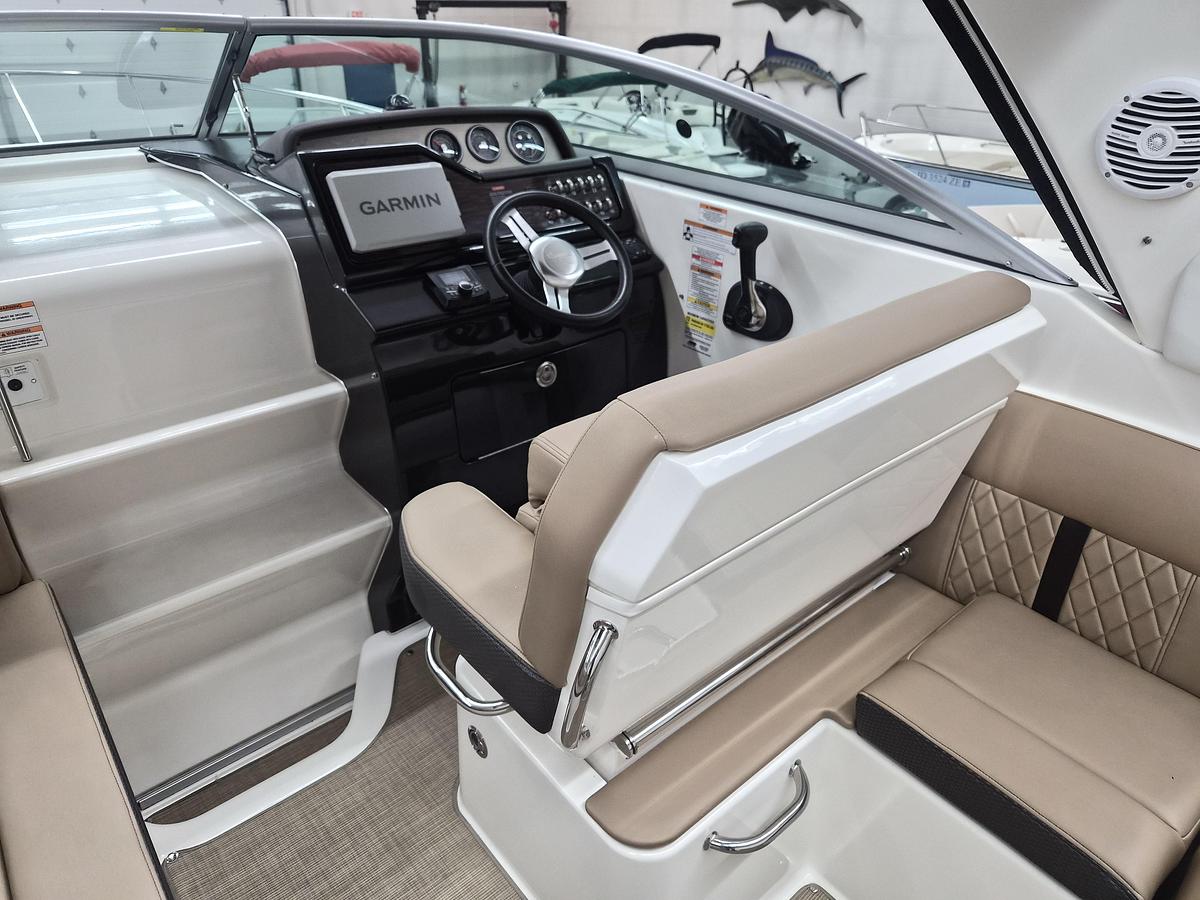 Used 2017 Sea Ray 260DA