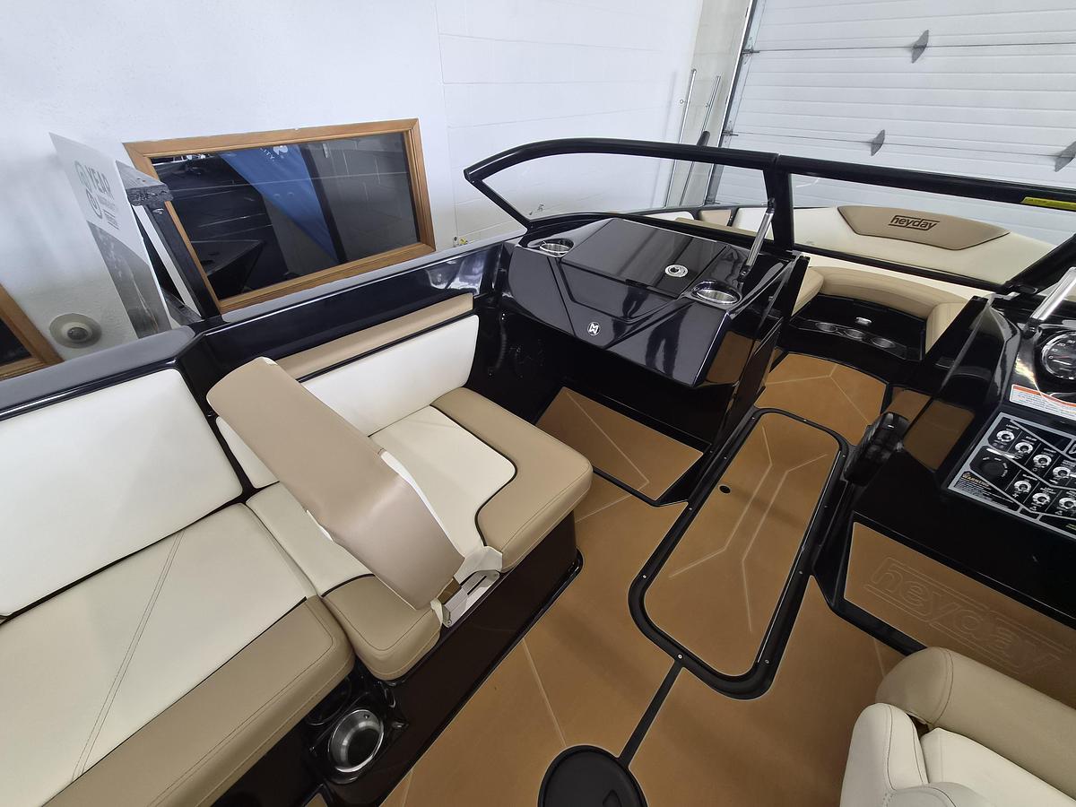 2026 Heyday Wake Boats WTSURF