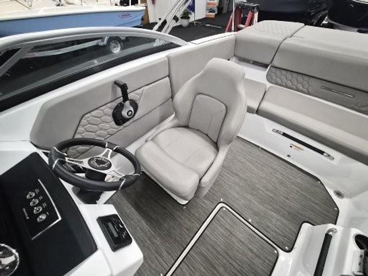 Used 2023 Four Winns H1