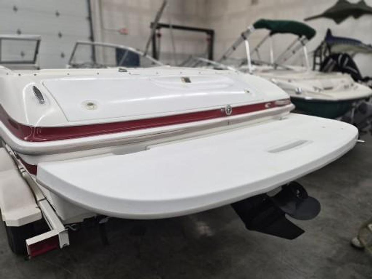 Used 2004 Maxum 2000SR