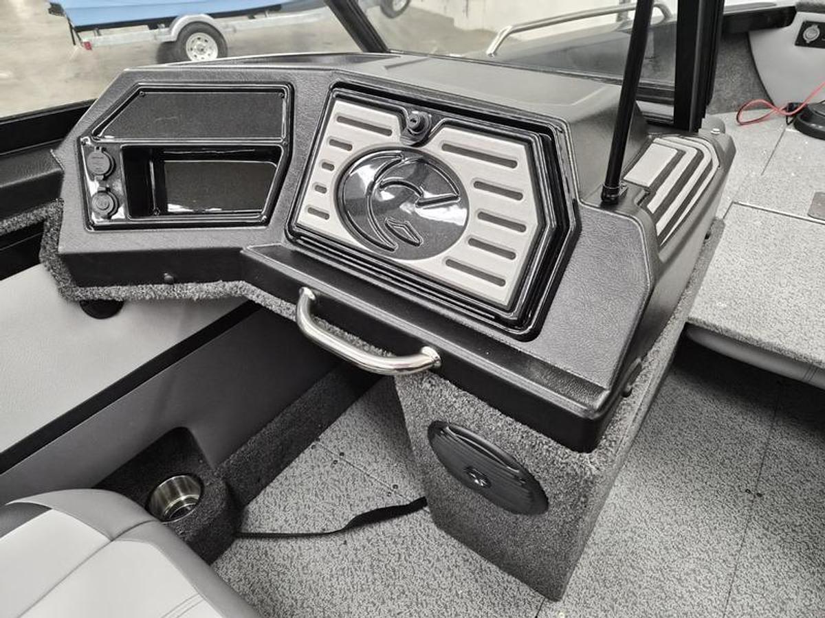 2026 Crestliner 1850 Sportfish