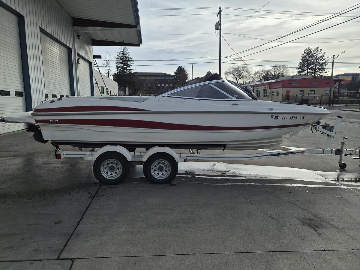 Used 2004 Maxum 2000SR