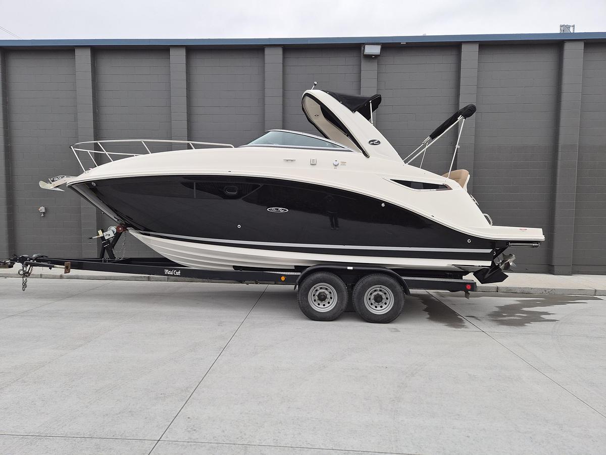 Used 2017 Sea Ray 260DA