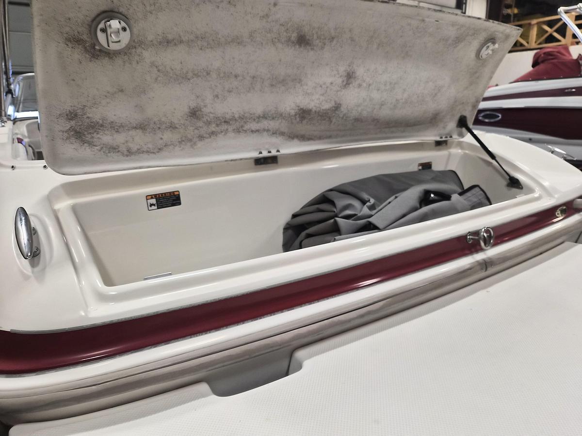 Used 2004 Maxum 2000SR