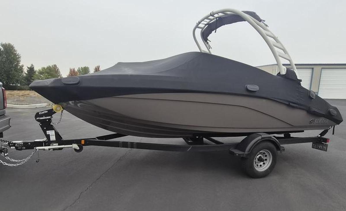 Used 2023 Yamaha Boats 195S
