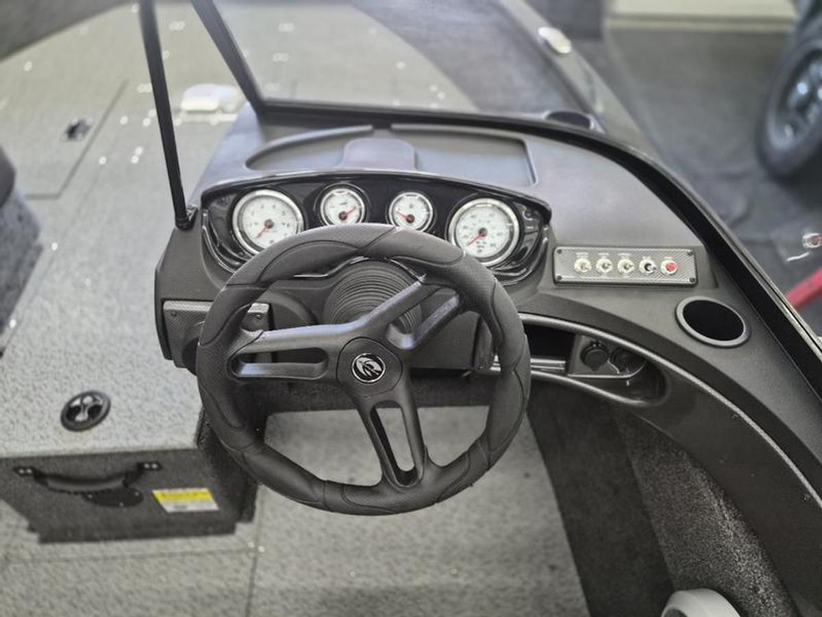 2026 Crestliner 1650 Hawk Walkthrough