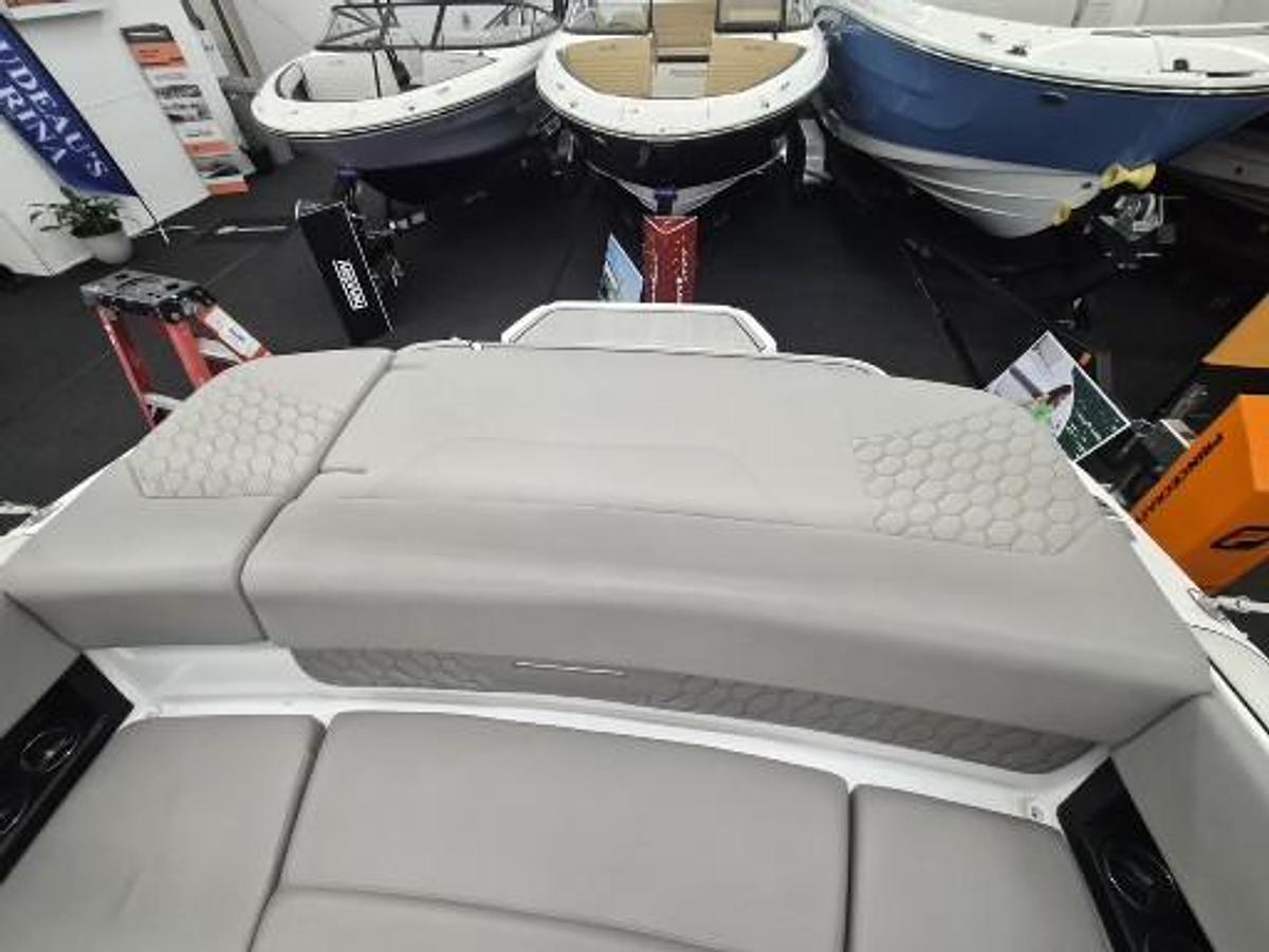 Used 2023 Four Winns H1