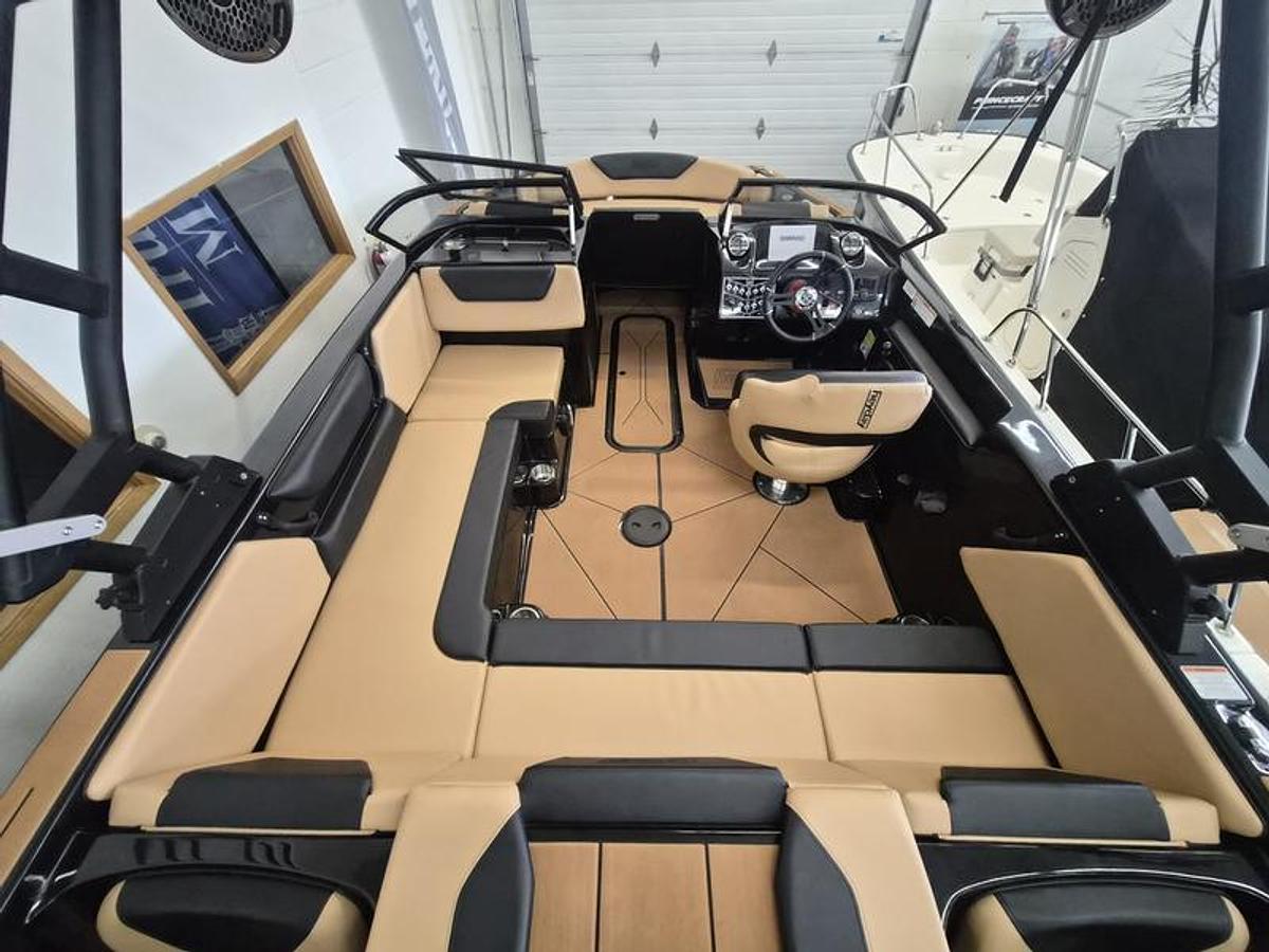 2026 Heyday Wake Boats WT-2DC