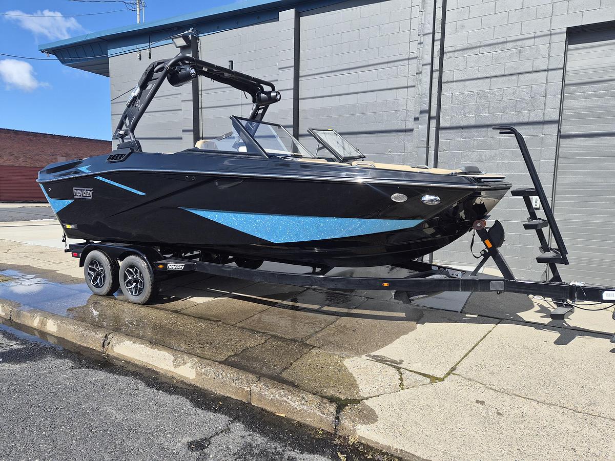 2026 Heyday Wake Boats H-22