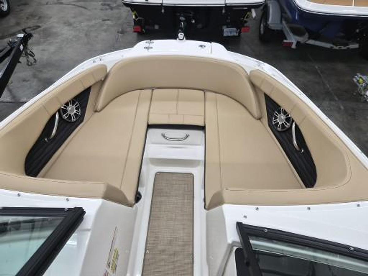 Used 2023 Sea Ray SPX 210