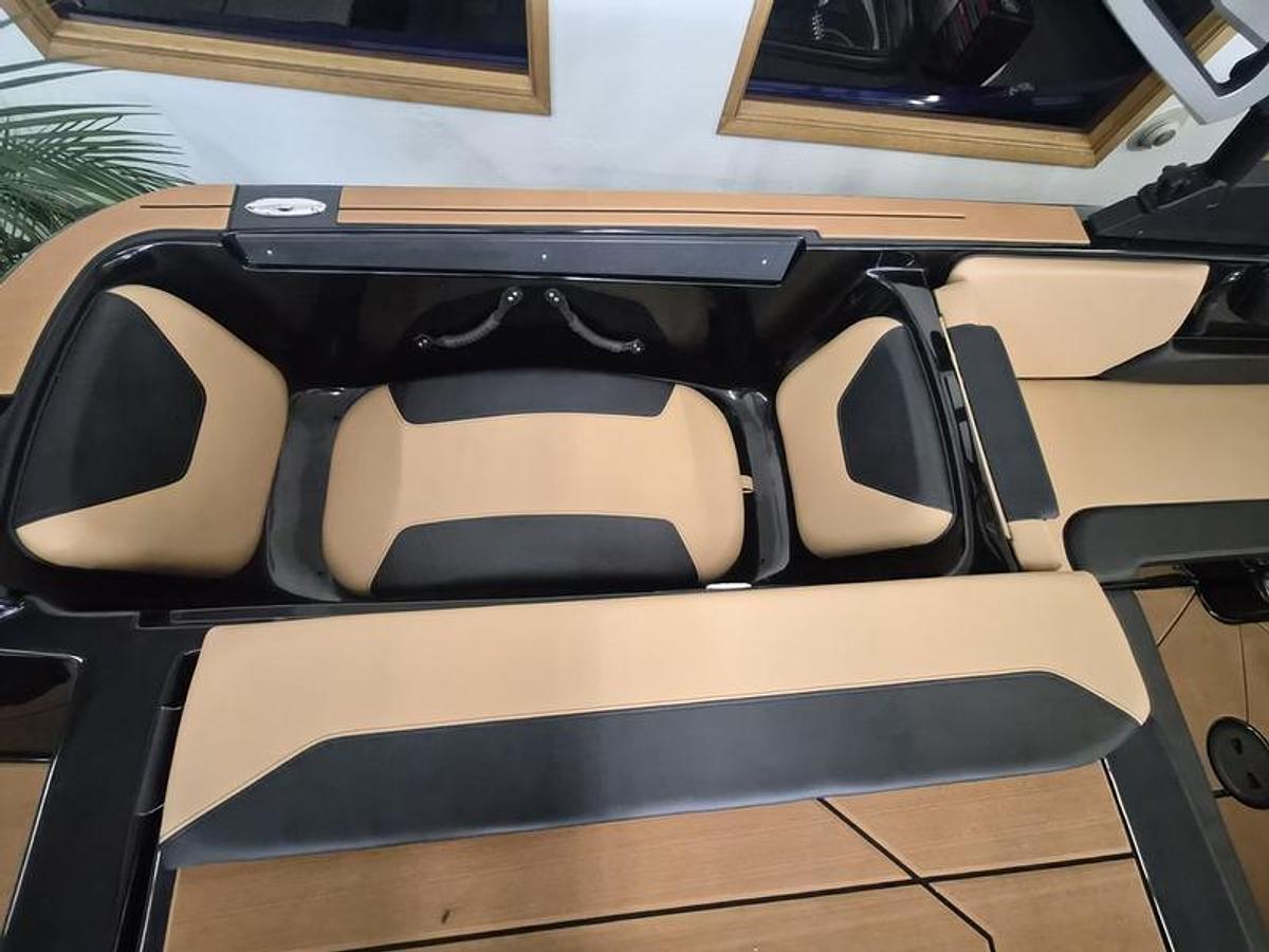 2026 Heyday Wake Boats WT-2DC