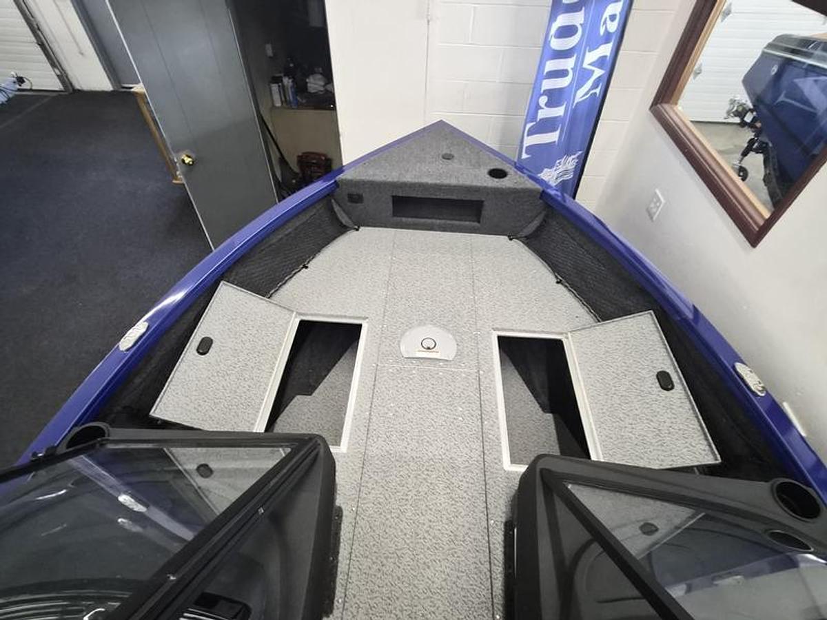 2026 Crestliner 1750 Hawk Walkthrough