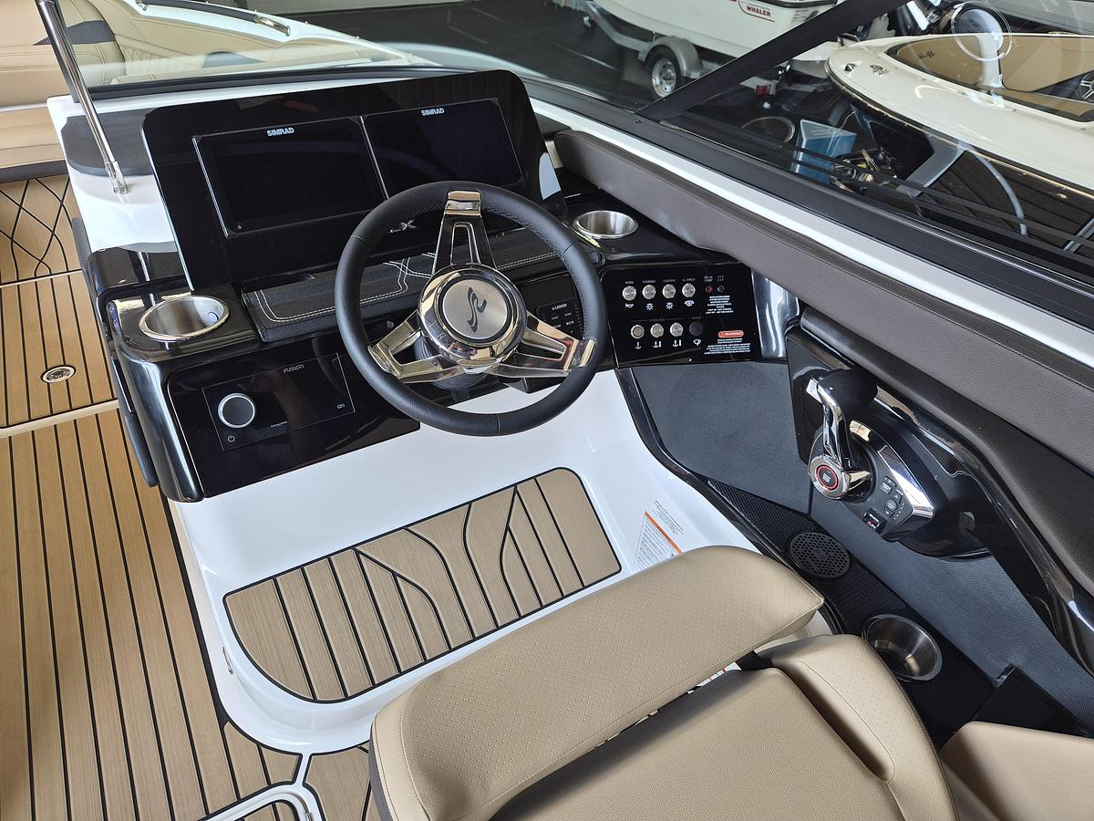 2026 Sea Ray SLX 260