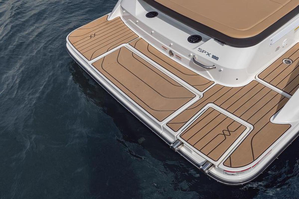 2025 Sea Ray SPX 190