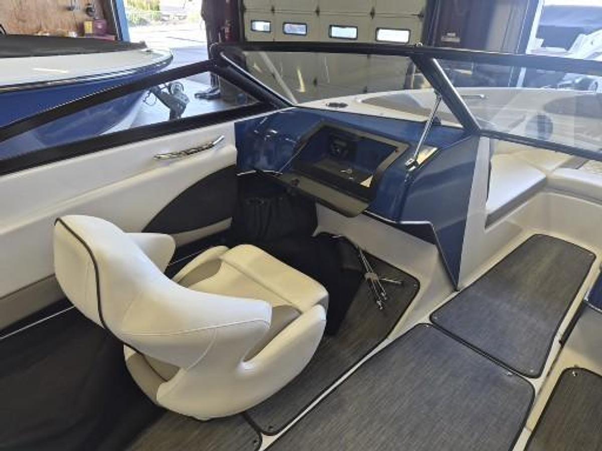 Used 2022 Glastron 205 Bowrider