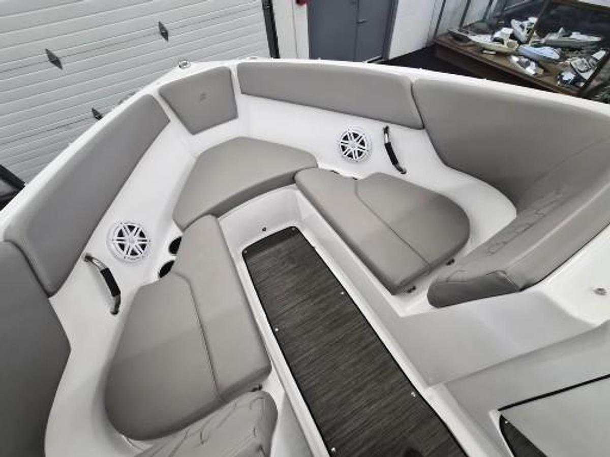 Used 2023 Four Winns H1