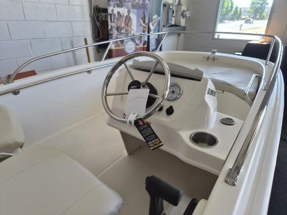 2027 Boston Whaler 130 Sport