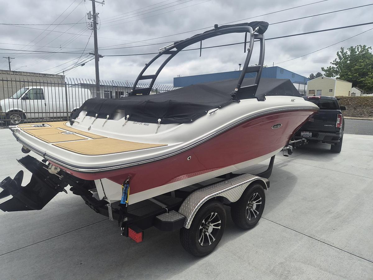 Used 2023 Sea Ray SPX 190